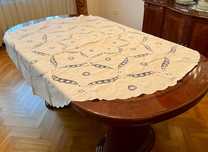 Biały okrągły obrus o średnicy 1,6m - vintage, retro
