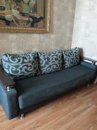 Продам очень удобный и практичный диван