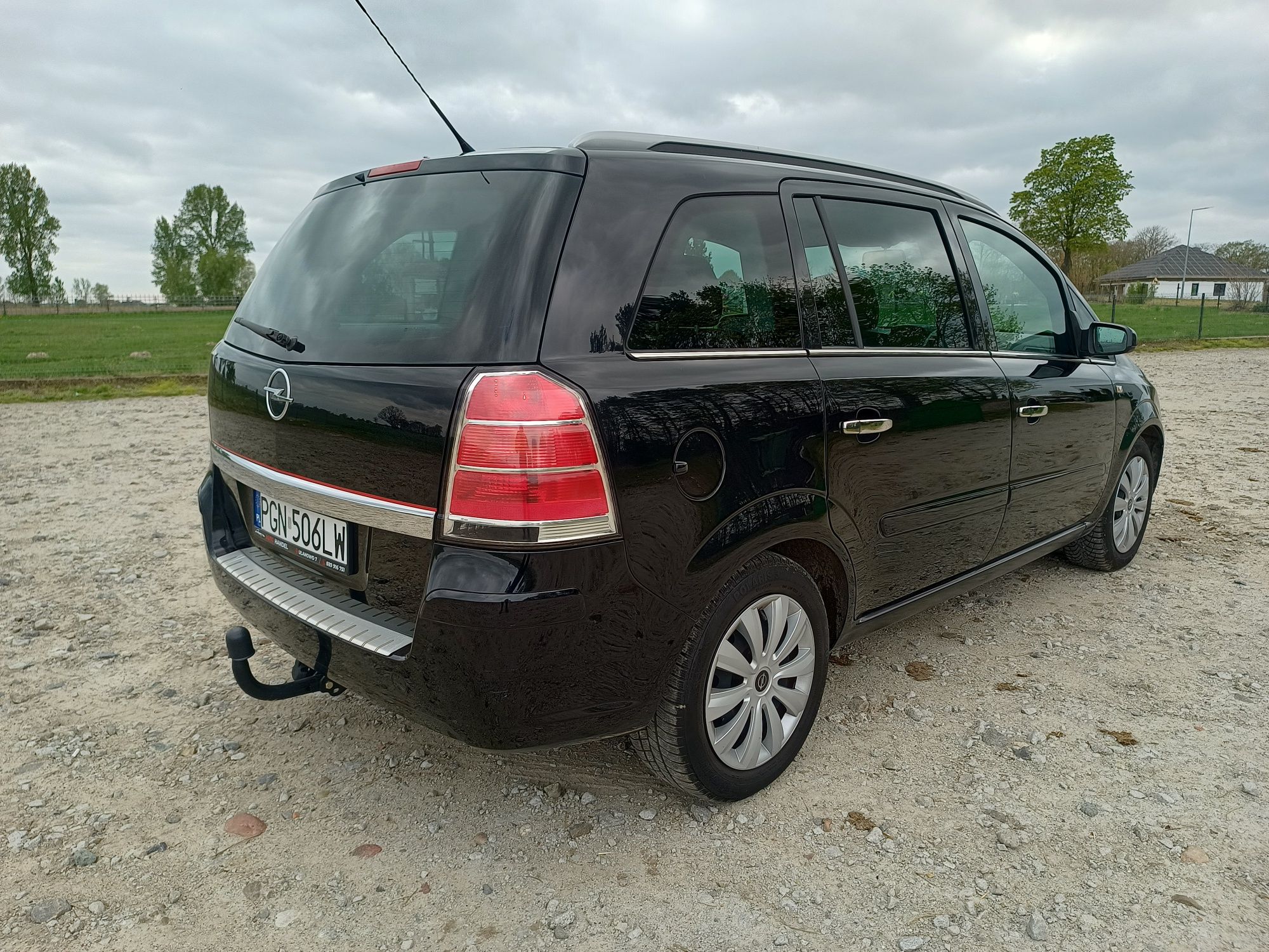 Opel Zafira 2007 rok 1.8 benzyna świeżo Zarejstrowana