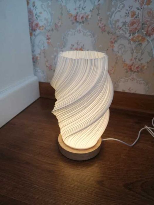 Nowoczesna lampa biurkowa led,usb.