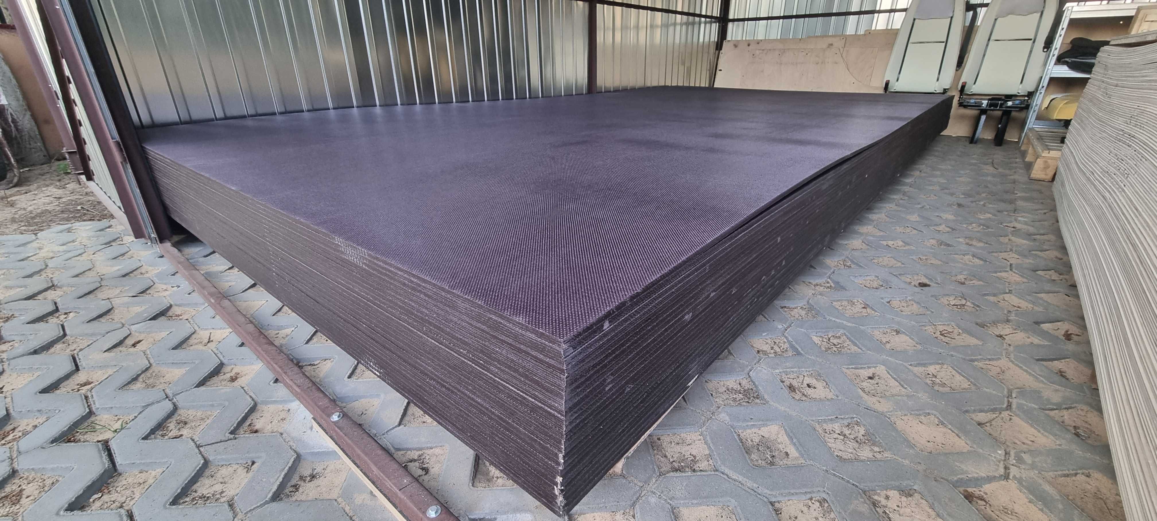 NOWA Sklejka antypoślizgowa wodoodporna 2500x1250x18mm podłoga do busa