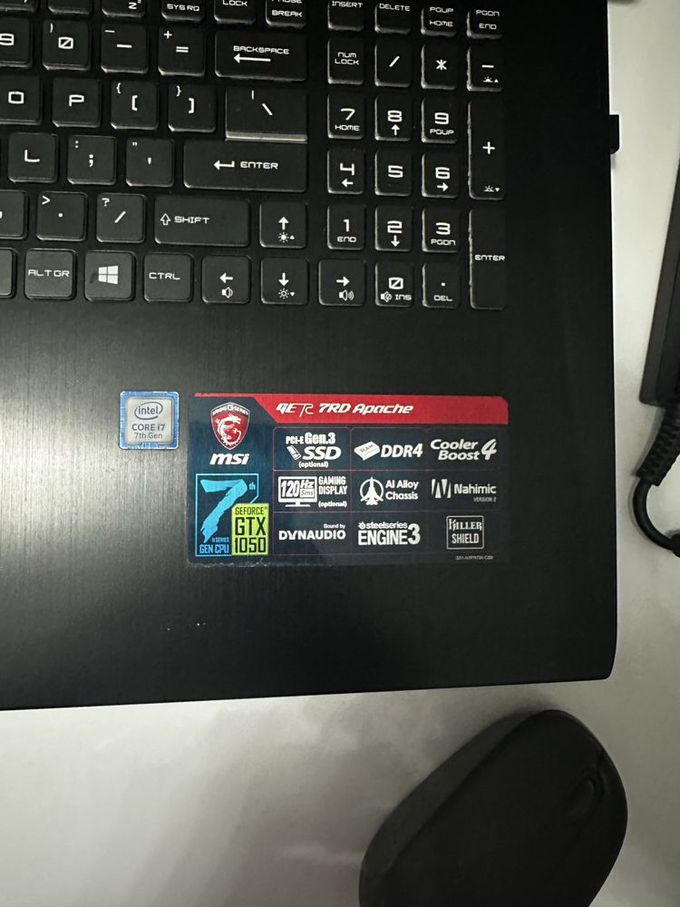 Laptot gamingowy msi GE72 7RD Apache