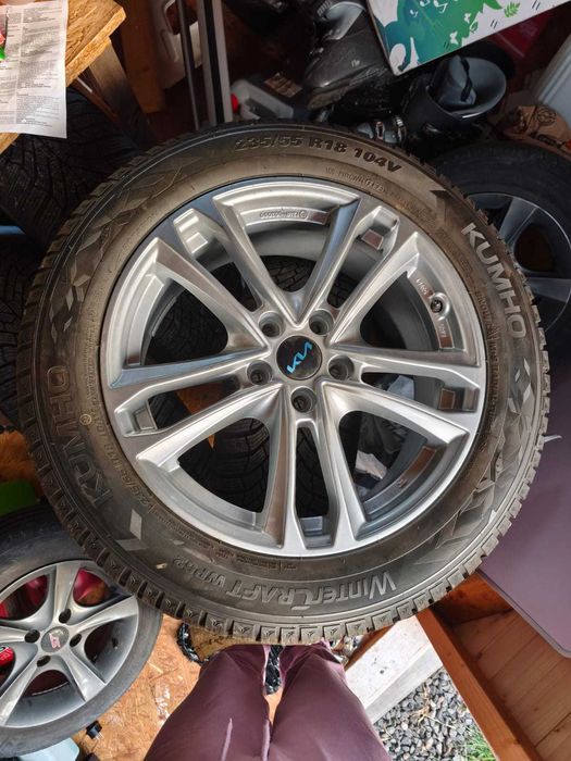 Koła Kia 235/55 R18- opony nowe zimowe KUMHO WP52
