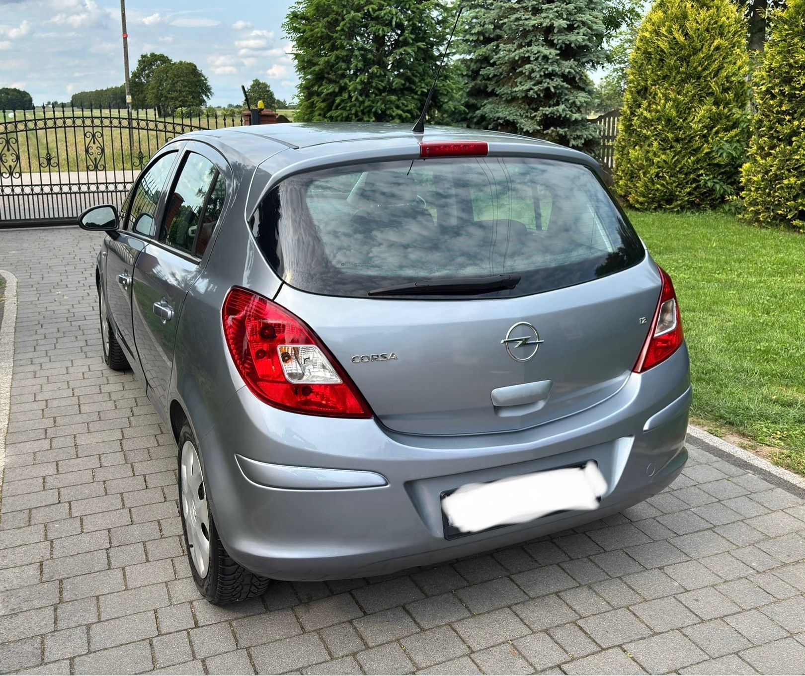 Opel Corsa 1.2 benzyna 80KM-2008r-Klimatyzacja-Webasto-Wspomaganie El. Szyby-