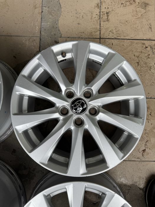 Диски камри 70,R17, оригинал, без сварки и ремонтов