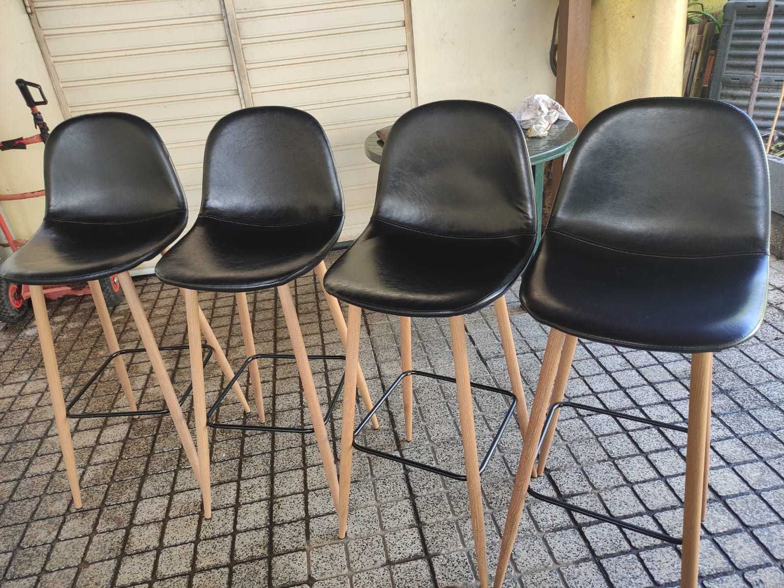 Conjunto de Cadeiras