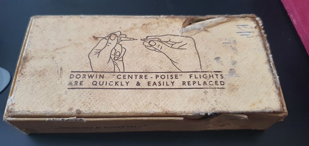 Dardos Dor Dorwin muito antigos