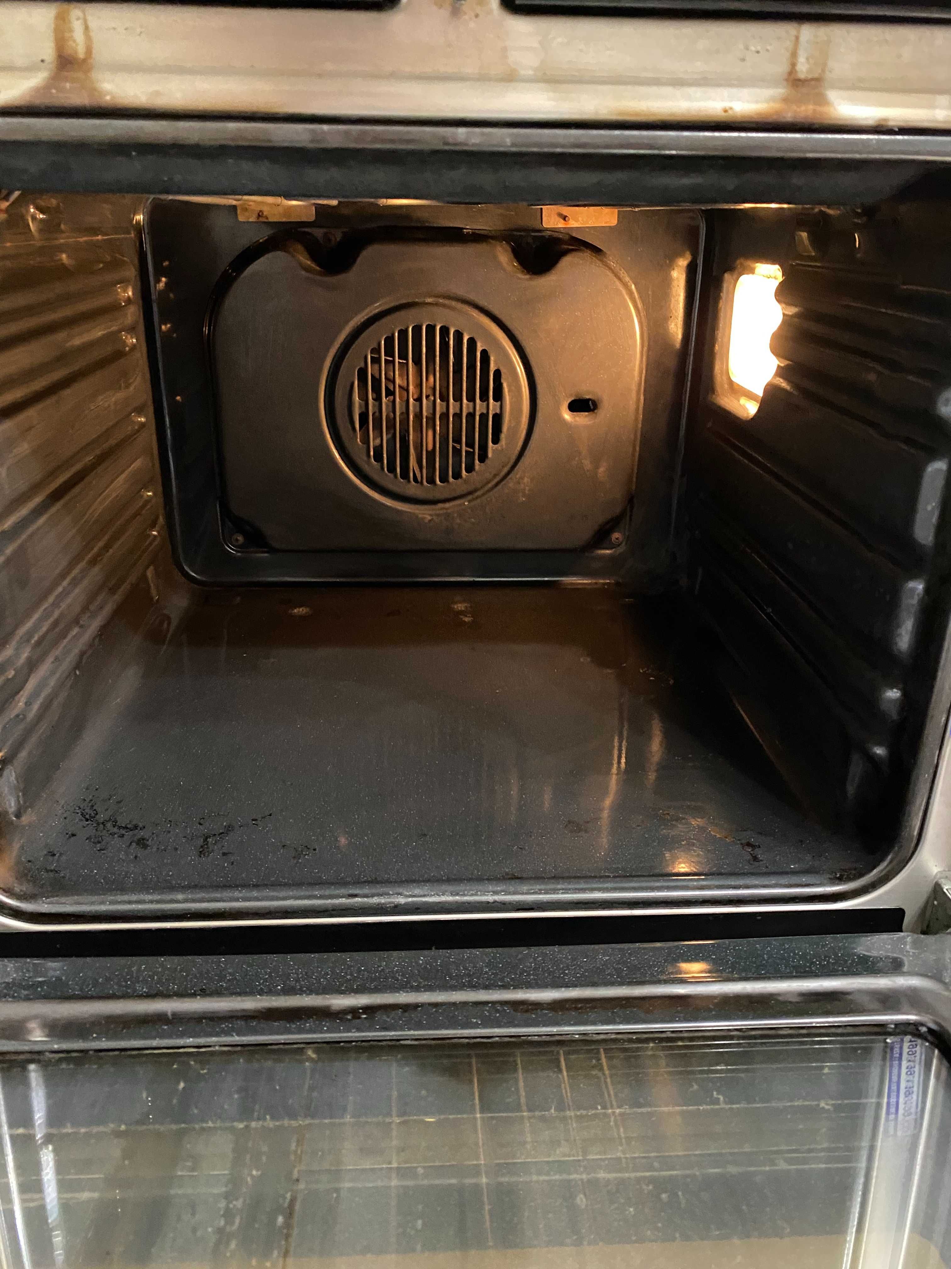 Духовой шкаф Ariston HotPoint, нержавейка, с пиролизом, сенсорное меню