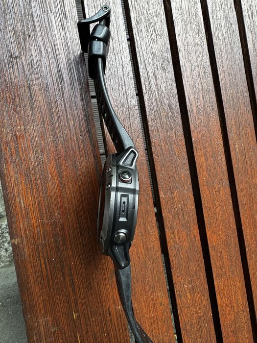 Garmin Fenix 6X Sapphire Carbon Gray DLC z czarnym paskiem