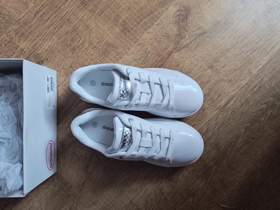 Adidasy snakersy buty sportowe 31 białe Deichmann