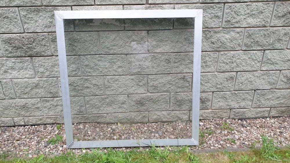 rama aluminowa 112cm x 112cm x 6cm ze szkłem solarnym 3mm