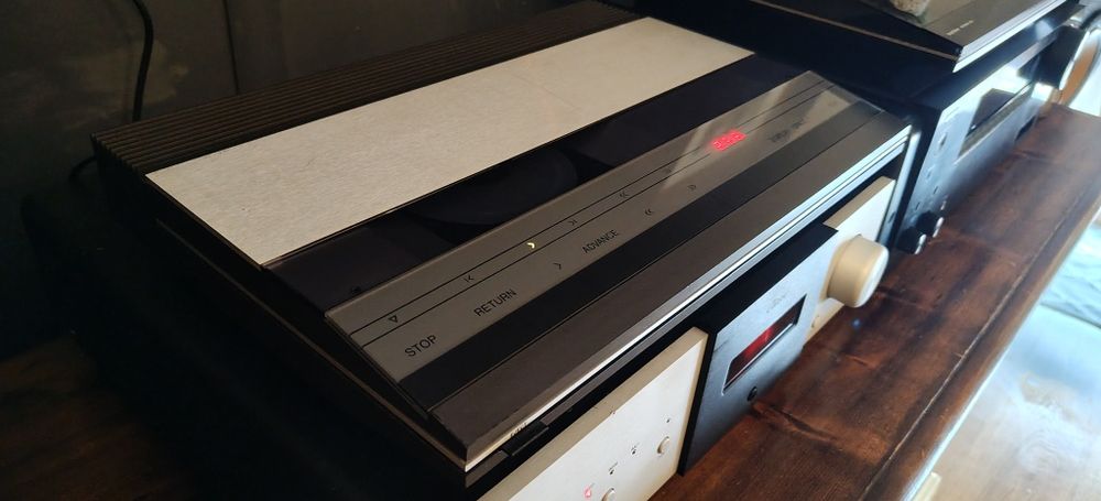 Odtwarzacz CD player Bang Olufsen 5141. TDA1541