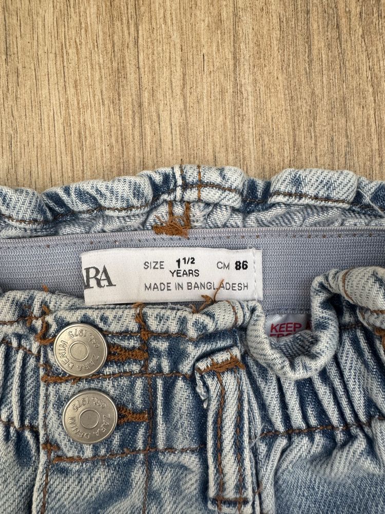 Джинси  zara на дівчинку
