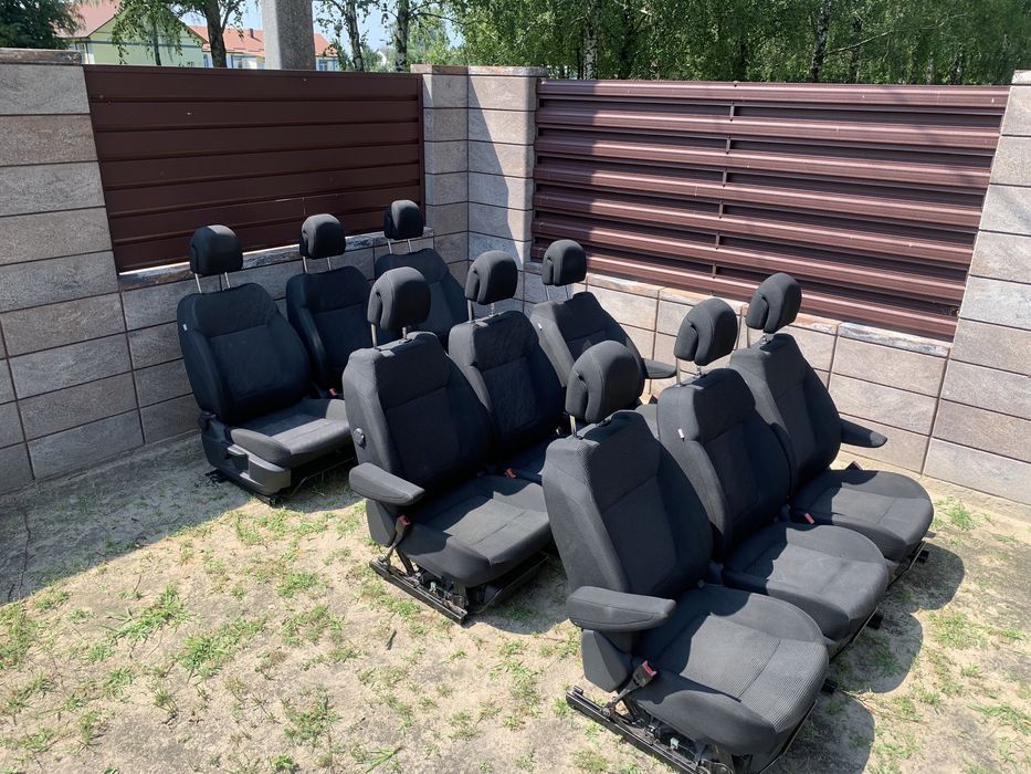 Передні сидіння Пежо 3008 5008 ,Сидушки Пежо ,Сидіння  буса