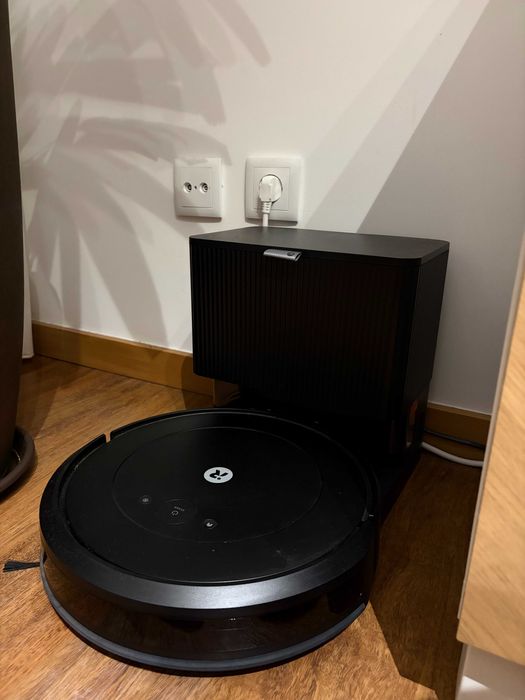 Aspirador Robô com Mopa iRobot, Esvaziamento Automatico - Roomba Yo+