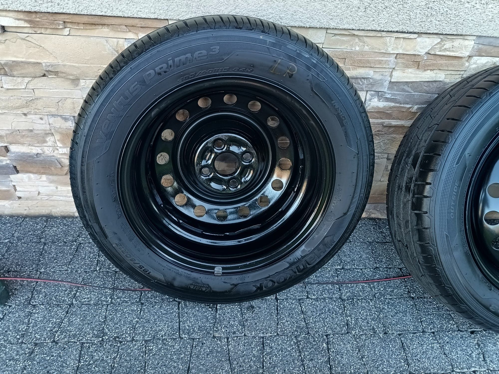 Komplet kół 185/60/R15 84h 4x100