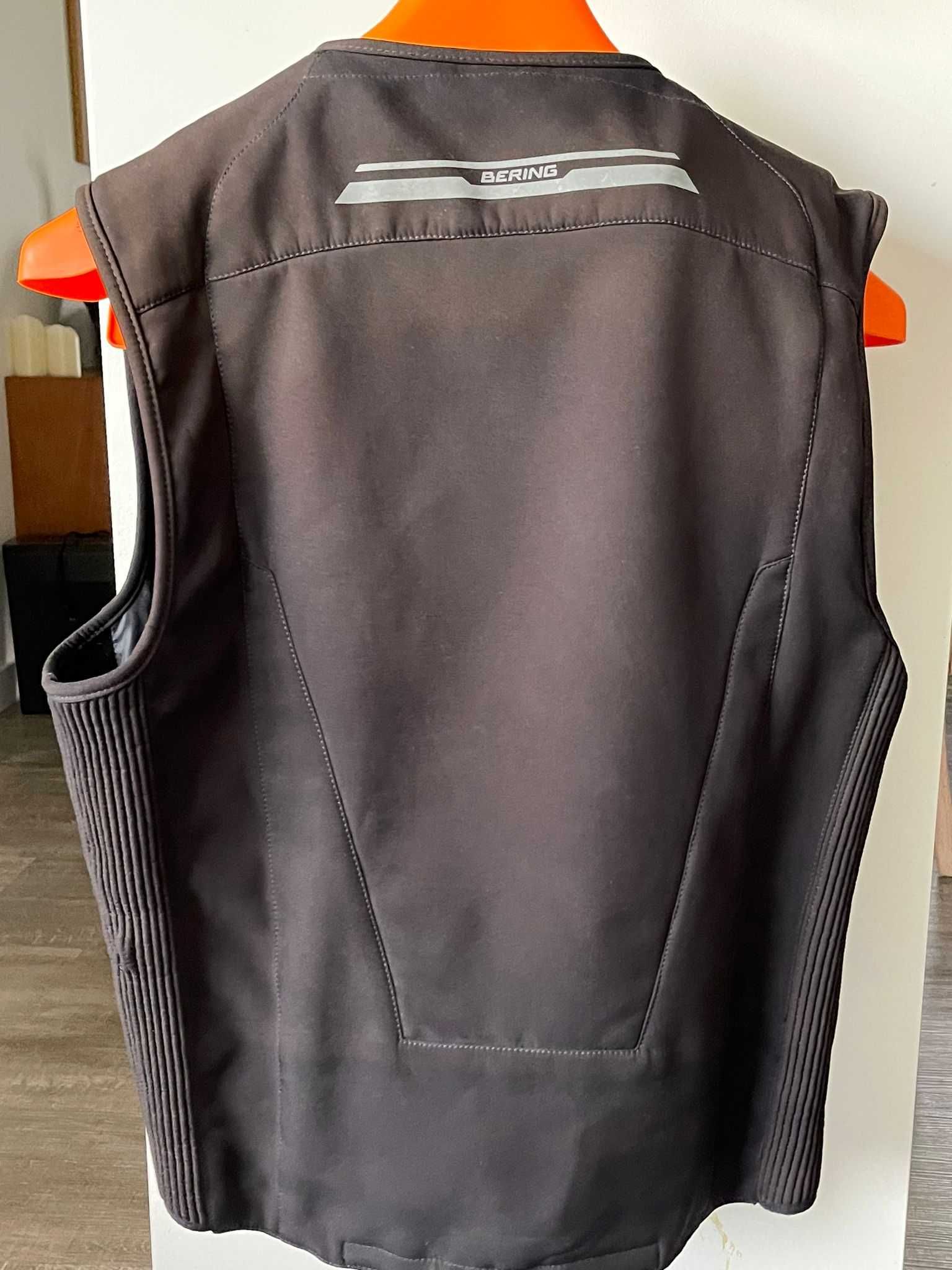 Colete airbag Bering para moto. Tamanho M.