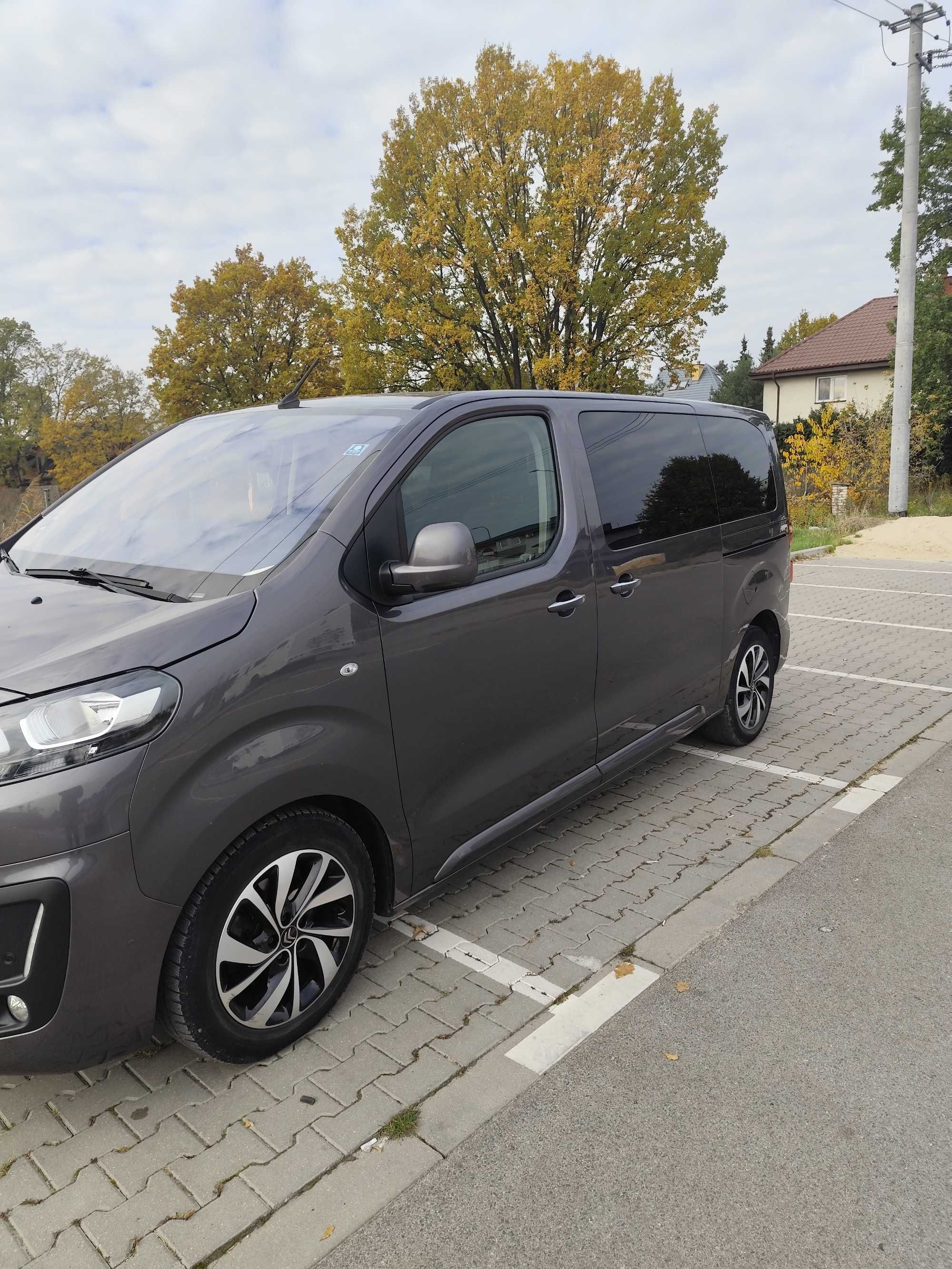 Citroen Jumpy SpaceTourer 8 osób