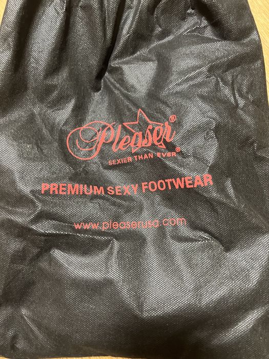 Продам стріпи Pleaser