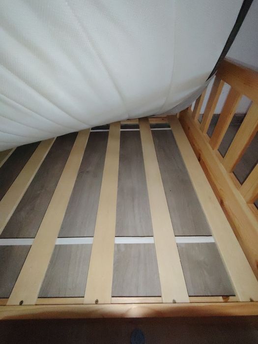 Cama Montessori com colchão