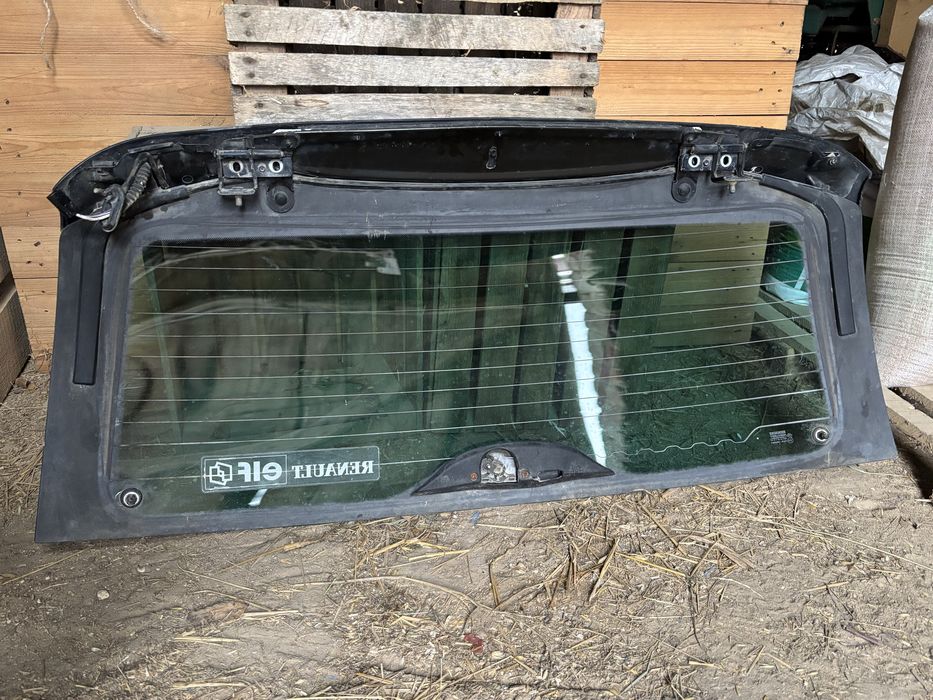Szyba tylna Renault Laguna I kombi