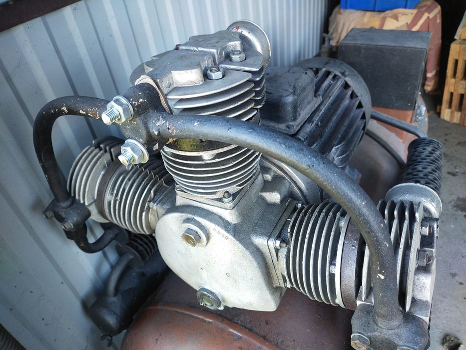 Kompresor trzy tłokowy