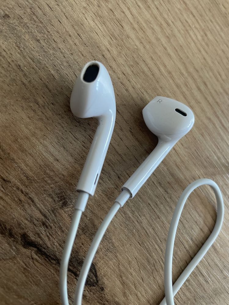 Słuchawki Apple iPhone air pods jack nie jbl nie samsung