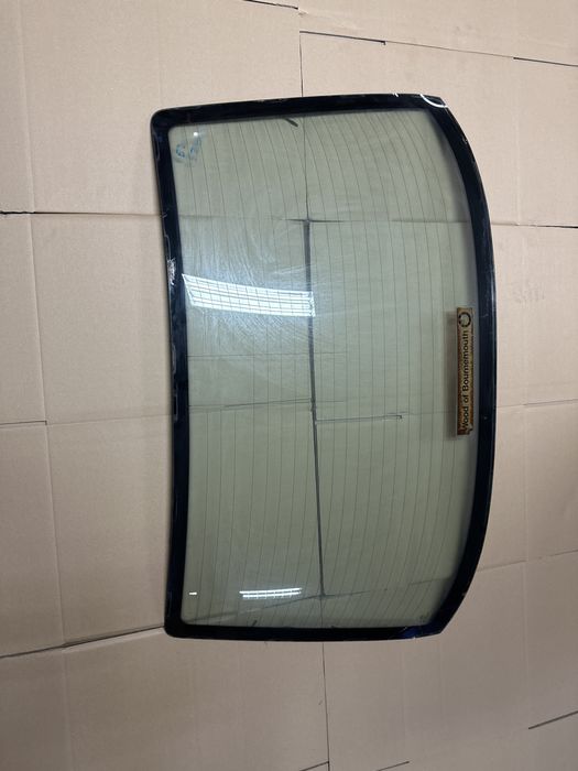 Szyba Tył Bmw E34 numer 43R-001193 Tylna