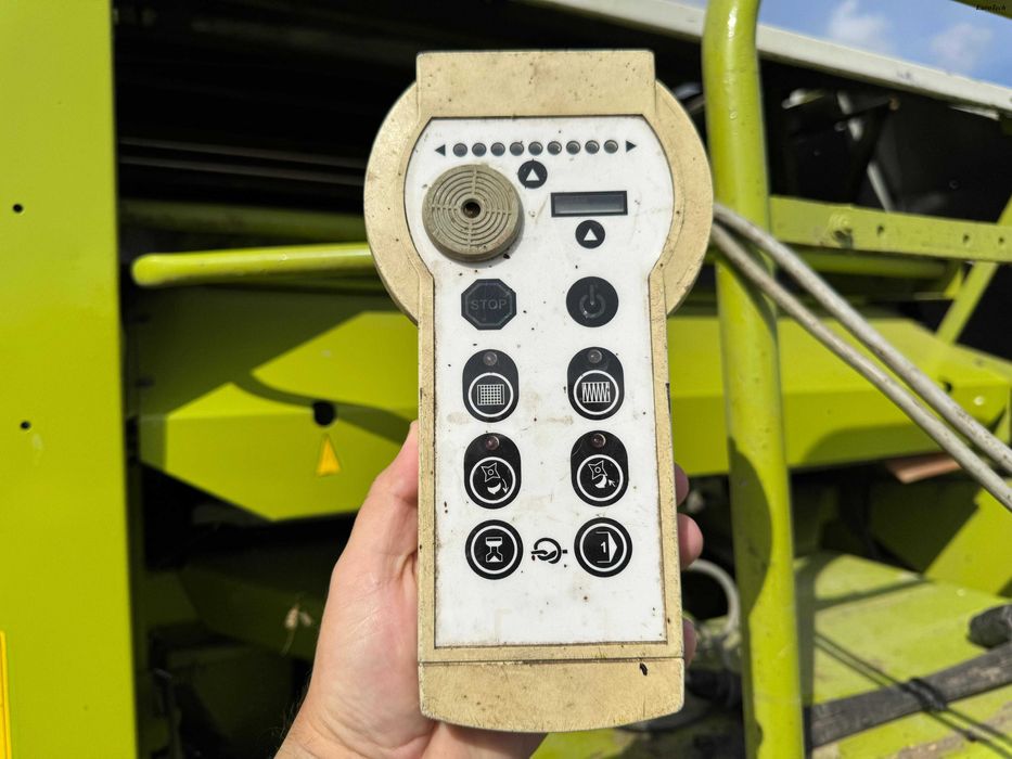 Prasa do bel CLAAS Rollant 255 RC Roto Cut