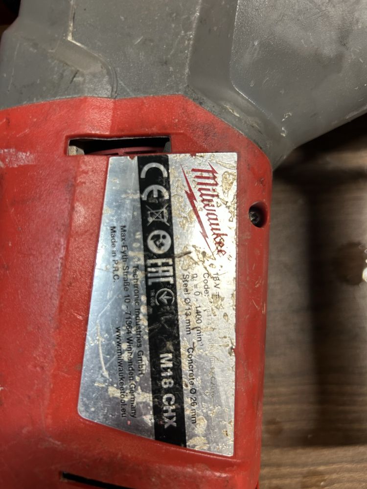 Młotowiertarka Milwaukee M18 CHX