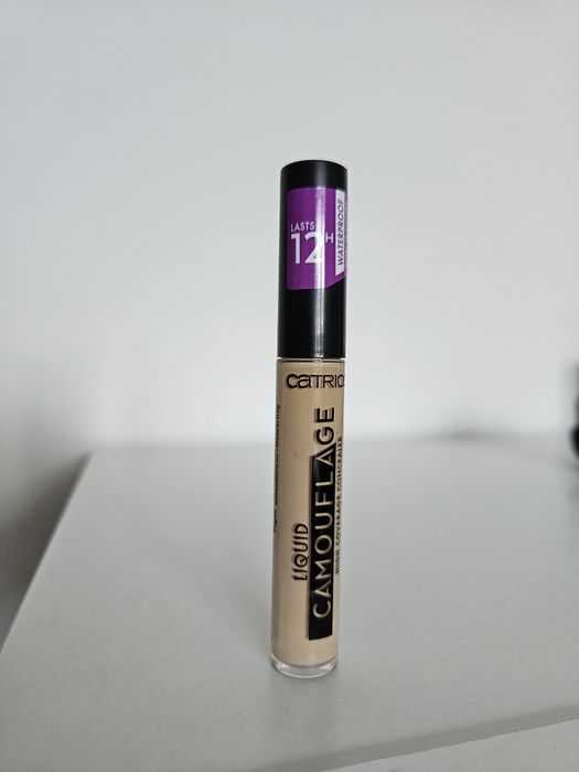 Catrice korektor liquid camouflage 020 light beige