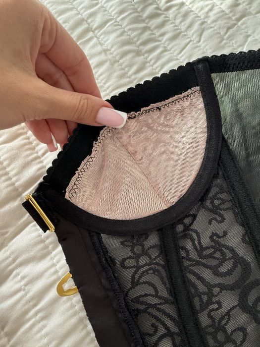 Корсет чорний в стилі Agent Provocateur