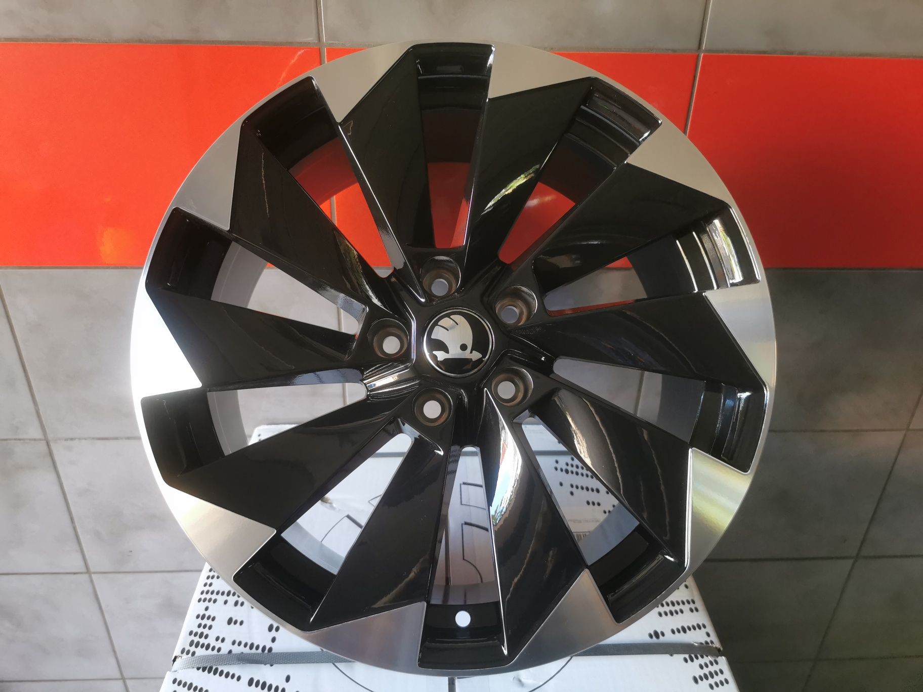 NOWE! FELGI 18" 5x112 Skoda VRS RS Superb Octavia Kodiaq VW Passat CC