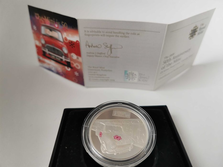 Срібна монета "50th Anniversary of the Mini, Carnaby Street, 2009"