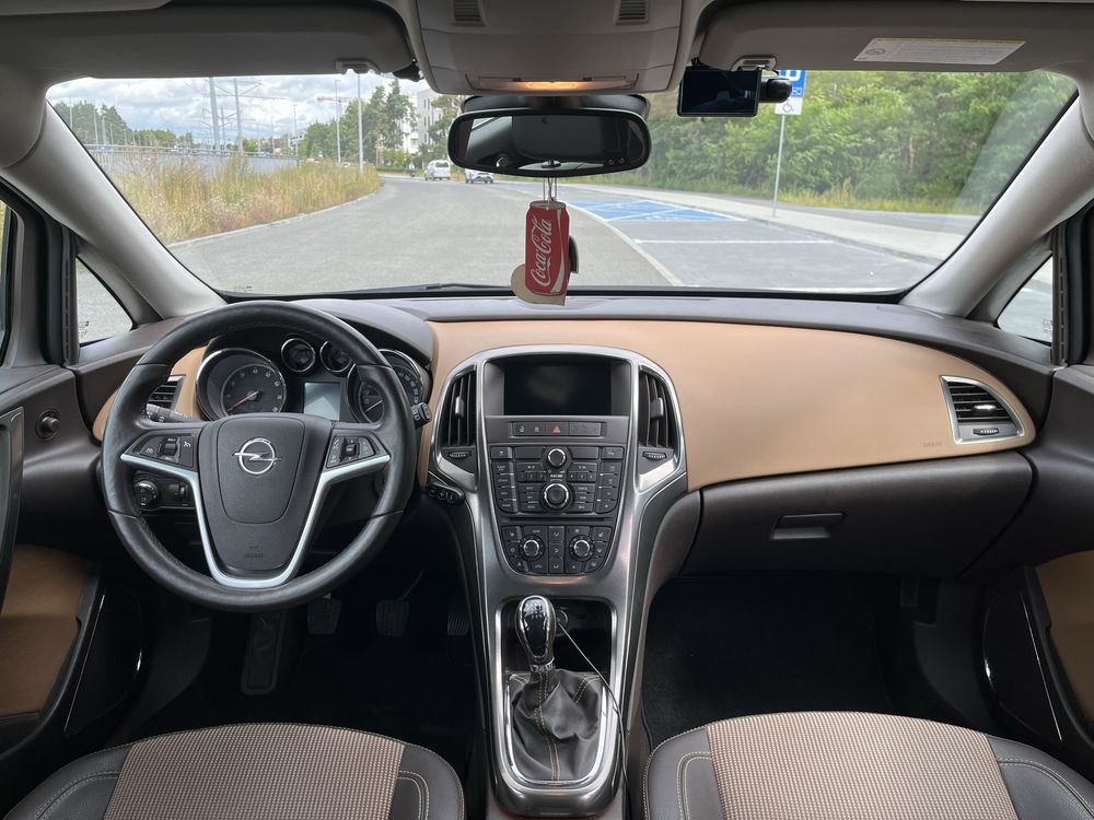 Opel Astra j IV sports tourer 1.4T 120KM Bezwypadkowy 1 wł