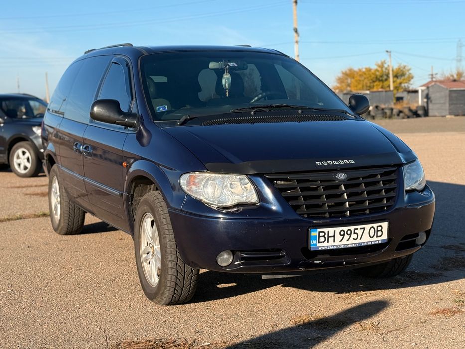 Автомобиль Chrysler Grand Voyager