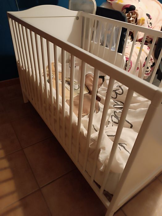 Berço de bebé IKEA