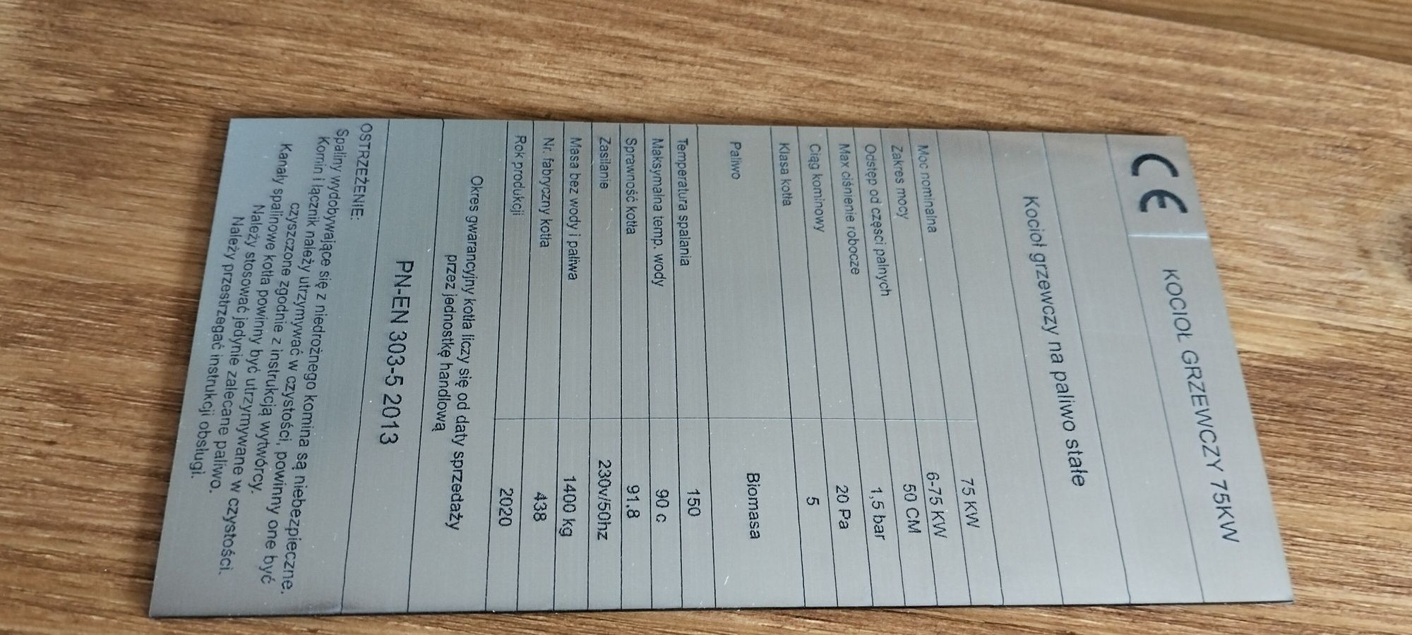 Tabliczka znamionowa pieca kotła wtórnik