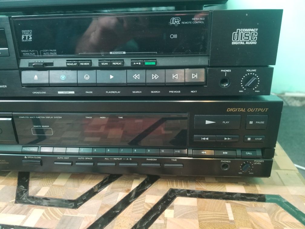 CD-проигрыватель Philips CD650 CD-програвач