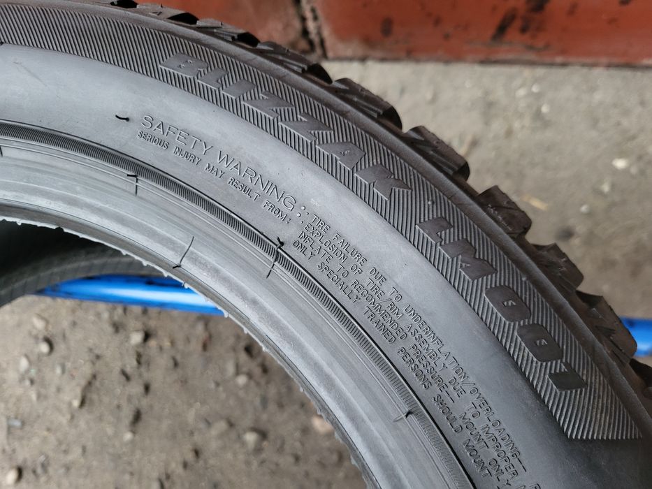225/50/17 R17 Bridgestone Blizzak LM001 2шт ціна за 1шт шини