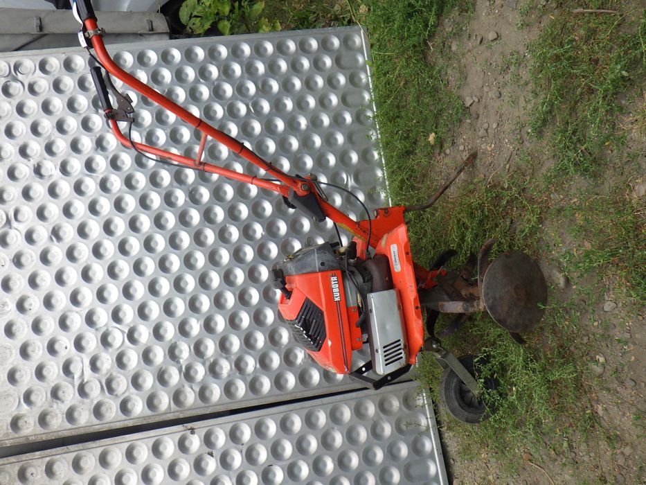 KUBOTA Mocna Glebogryzarka Spalinowa z Napędem Japońska