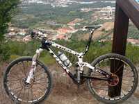 Bicicleta trek top fuel