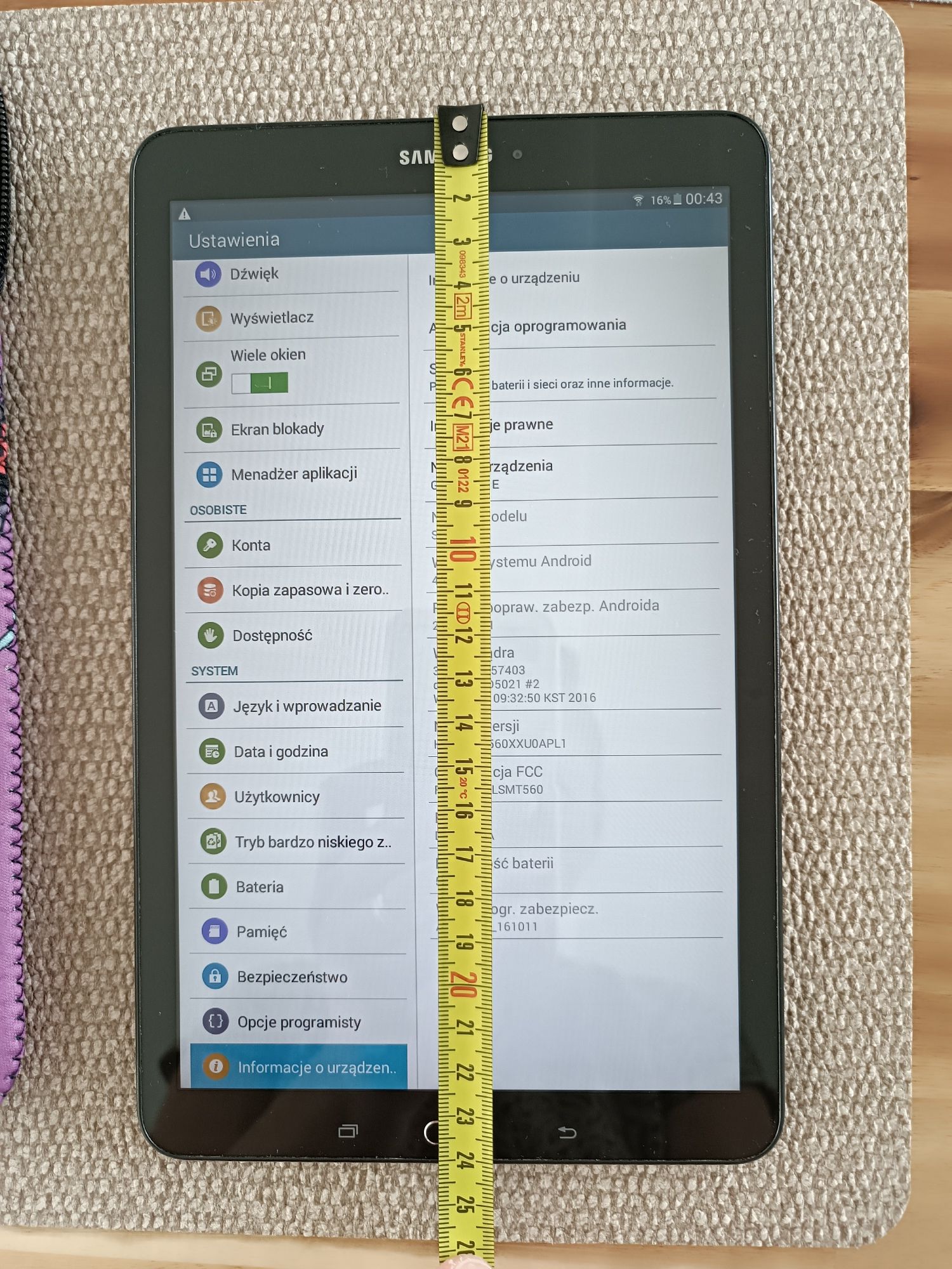 Tablet Samsung Galaxy TAB E plus ładowarka i etui
