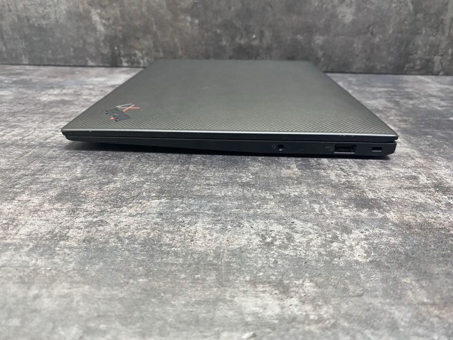 Lenovo ThinkPad X1 Carbon 9 Gen i7-1185G7 16Gb 256-2000Gb 14” IPS UHD+