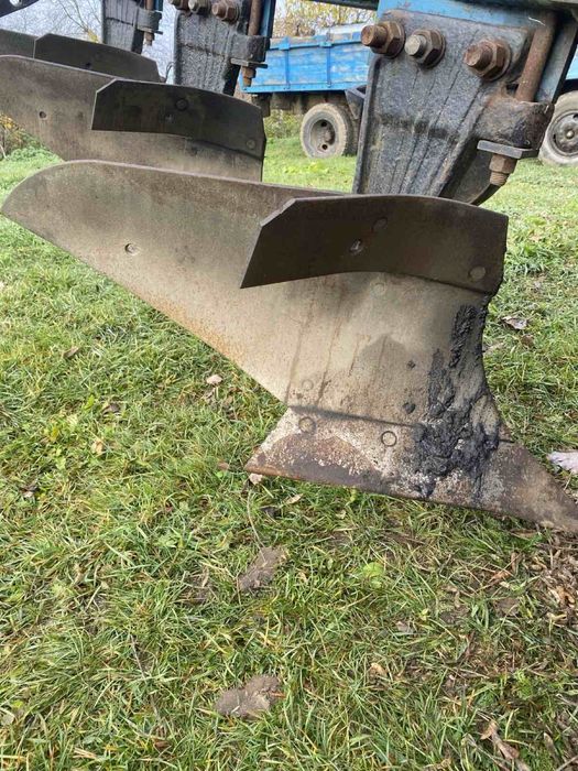 Продам плуг плн 3-35