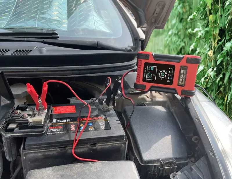 зарядное устройство автоматическое  для Foxsur 12V 12A/24V 6A