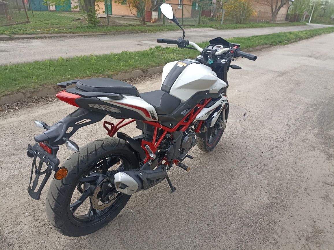 Benelli 125 s ...