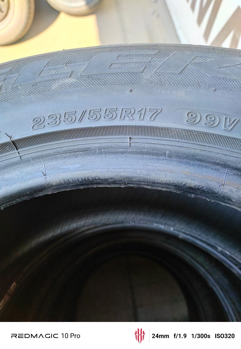 Шины 235/55/17 BRIDGESTSONE