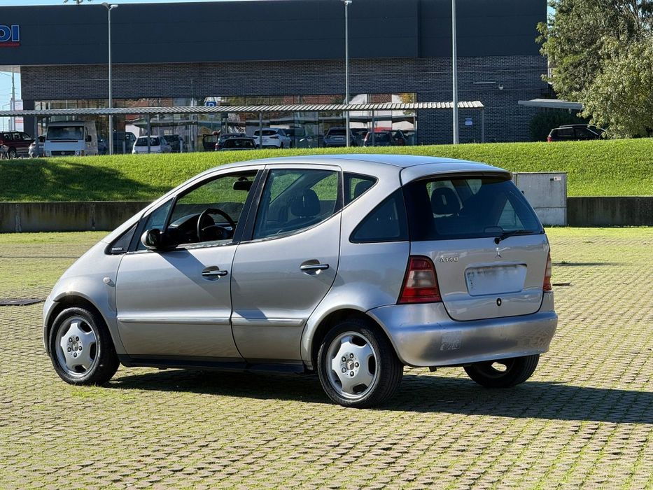 Mercedes Benz A140i em bom estado