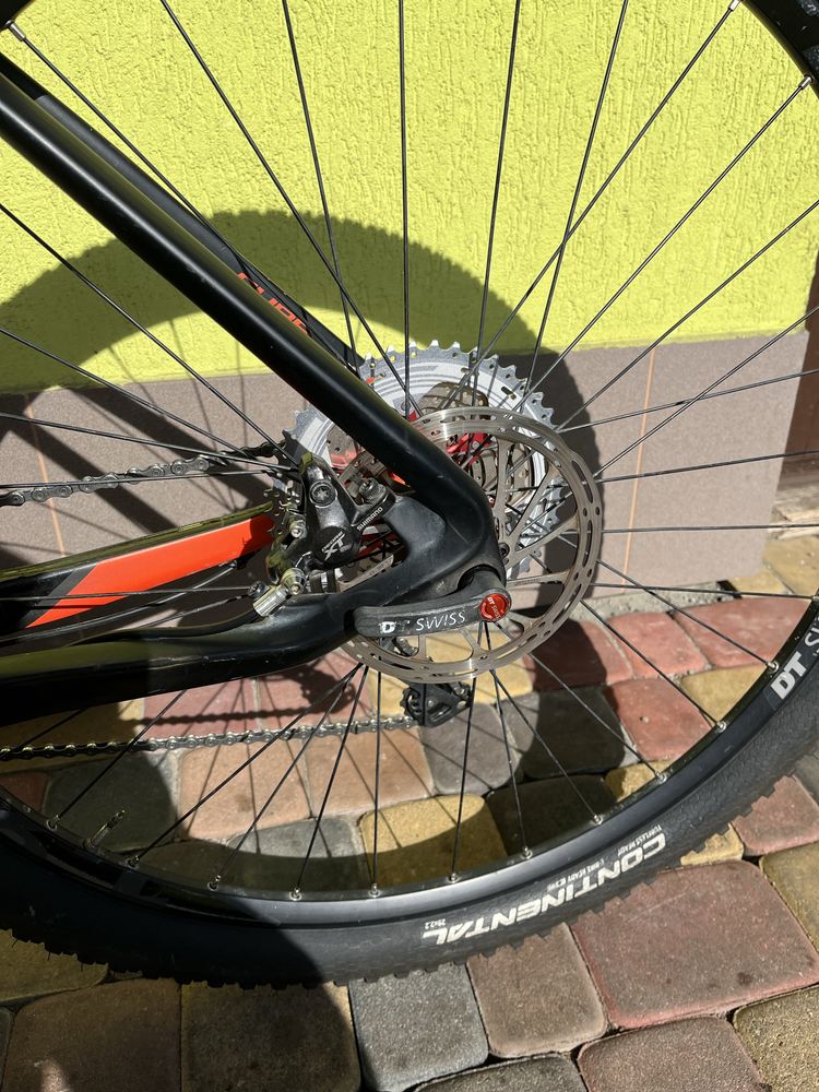Rower Cube Reaction SLT Carbon